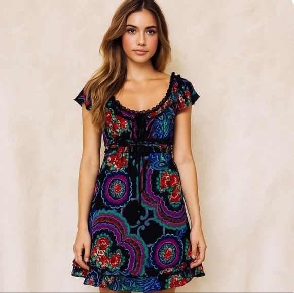 TODAY ONLY! VTG Y2K Betsey Johnson 100% Silk Multicolor Ruffled Dress - Picture 2 of 4